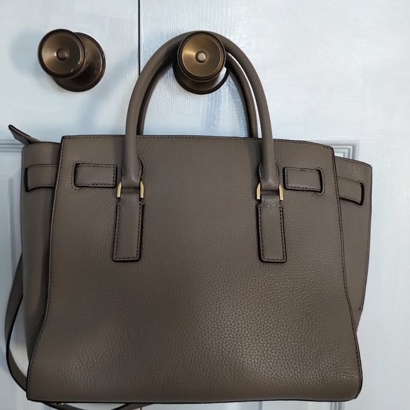 Michael Kors Hamilton Tote (Like New) - Picture 8 of 11